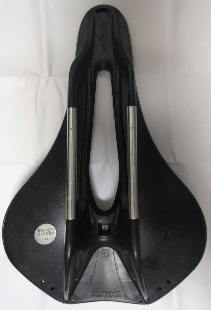 Selle Italia　NOVUS BOOST EVO アロイ スーパーフロー
