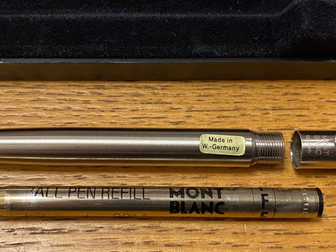 【新品・未使用】MONTBLANC モンブラン ノック式ボールペン Sライン