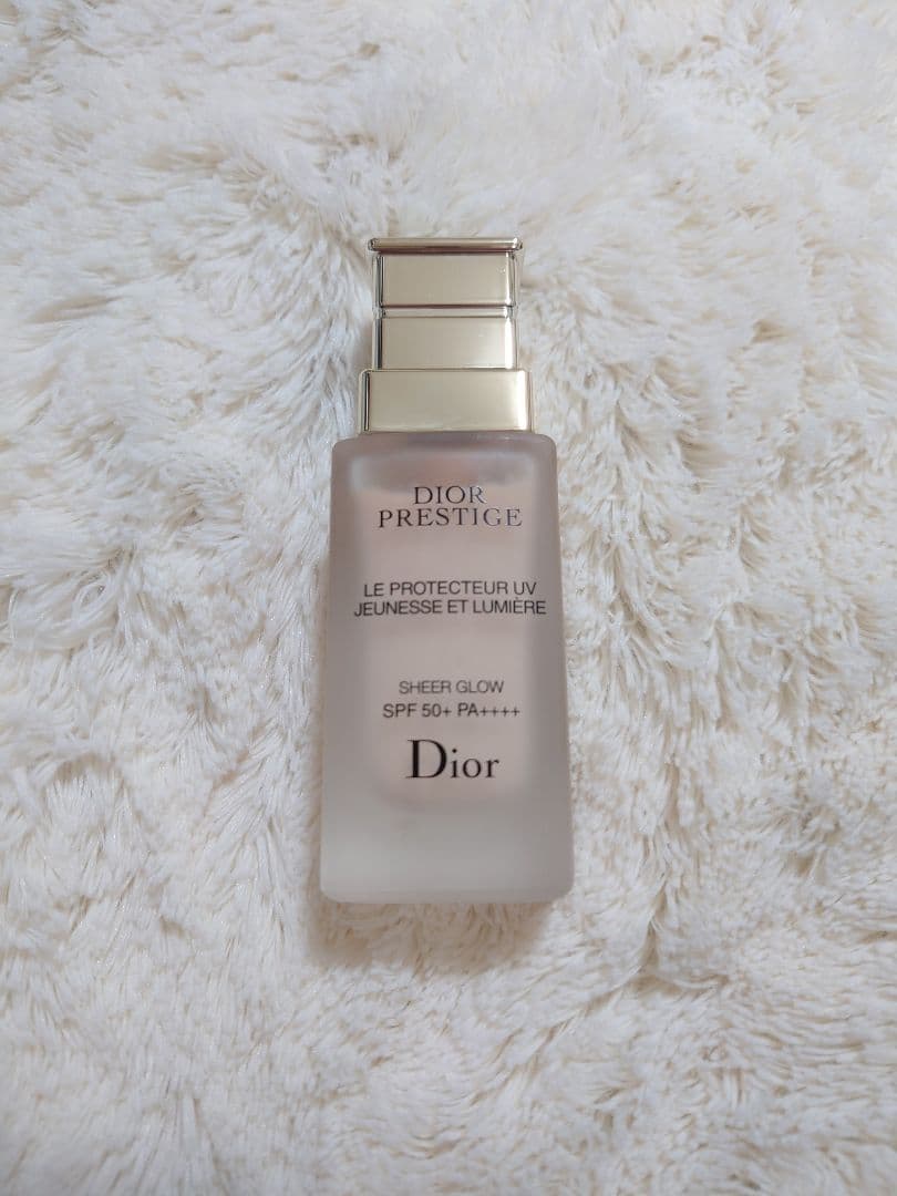 DiorプレステージホワイトルプロテクターUVルミエールシアーグロー