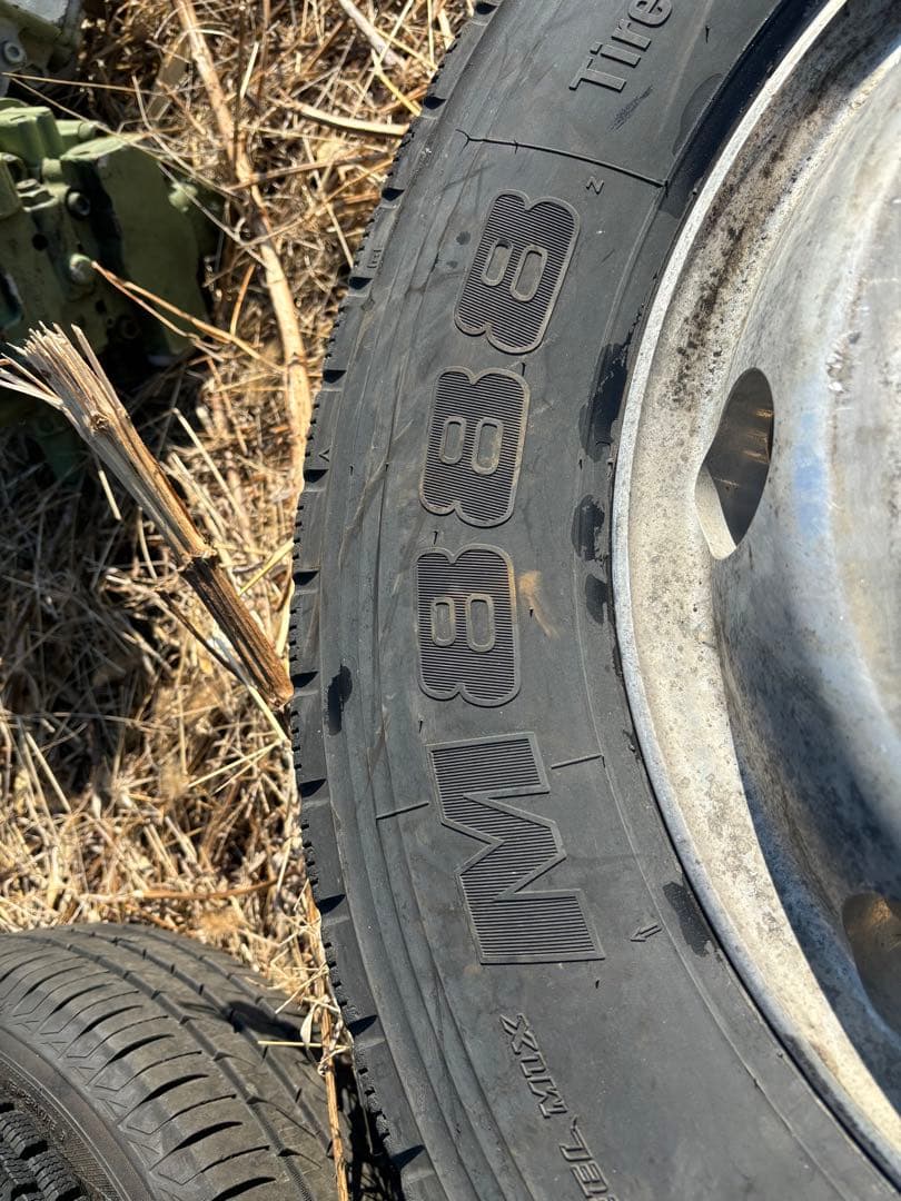 トラック　アルミホイール1本　m888 245/70r19.5