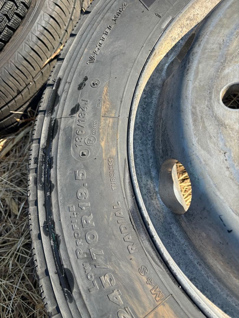 トラック　アルミホイール1本　m888 245/70r19.5