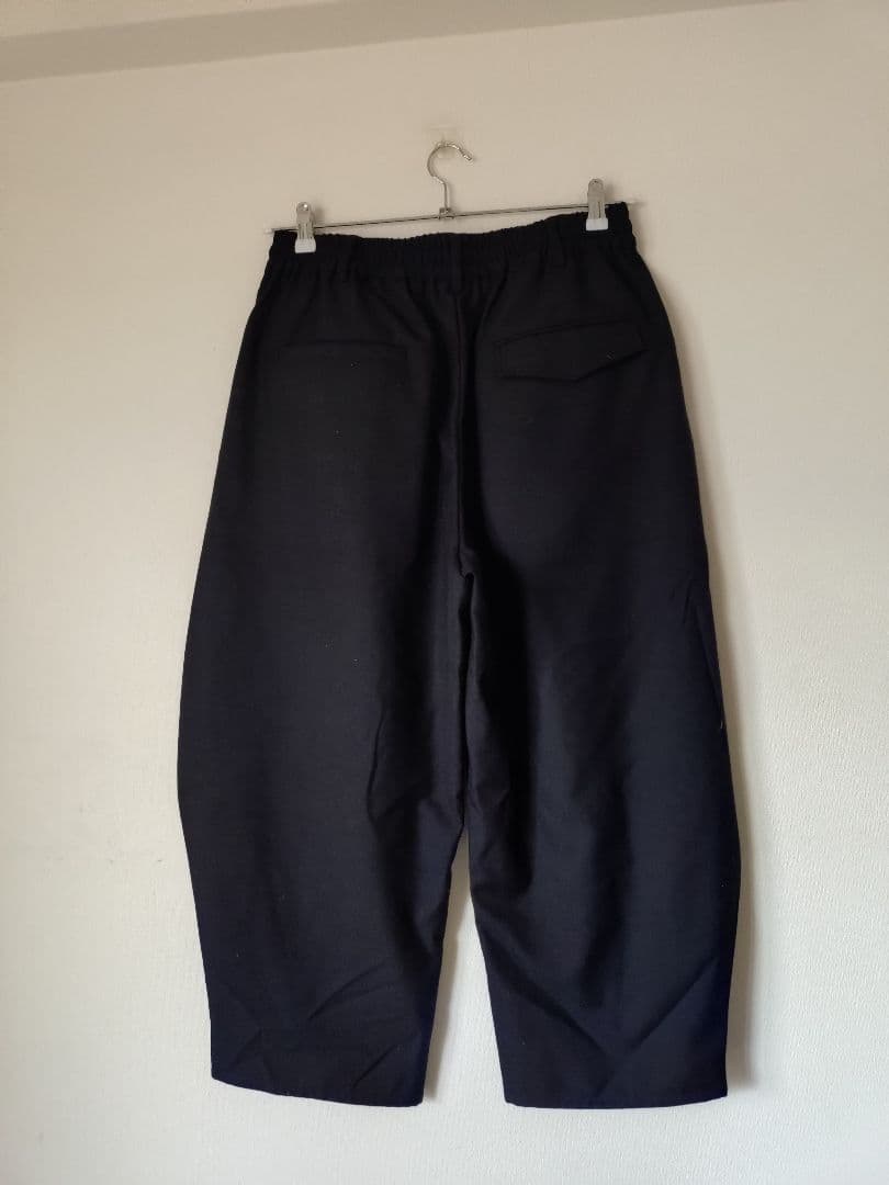 美品 NOT CONVENTIONAL ノットコンベンショナル 黒 パンツ F