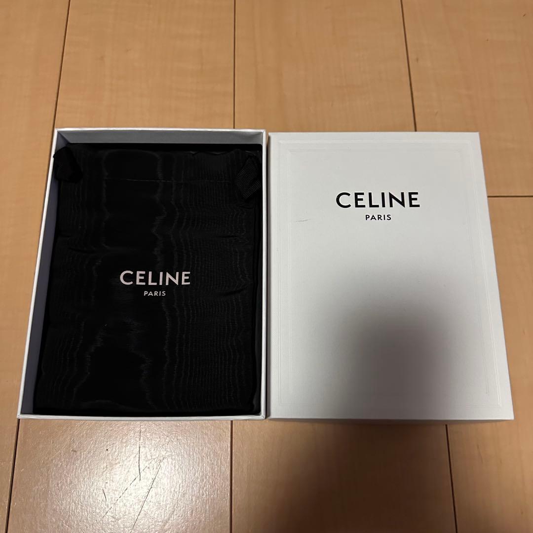 CELINE セリーヌ　ミディアム　ウォレット
