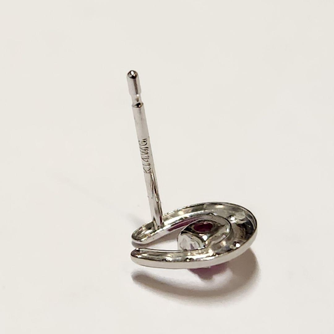 新品　天然石ルビー　K14ホワイトゴールド馬蹄ピアス　ラッキーアイテム☆