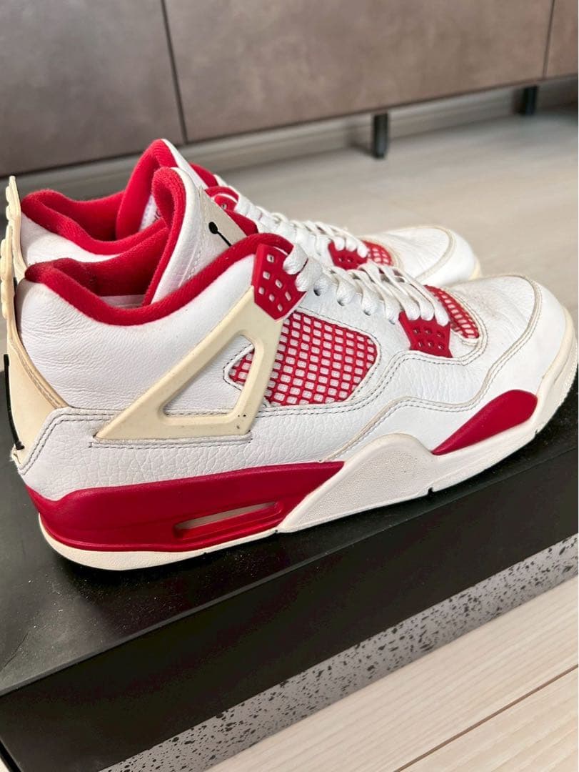 Air Jordan 4 Alternate ホワイト/レッド
