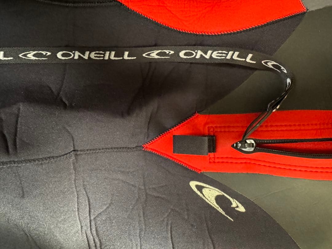【美品】O'Neill ウェットスーツ 　『セミドライ』5/3mm日本製　裏起毛