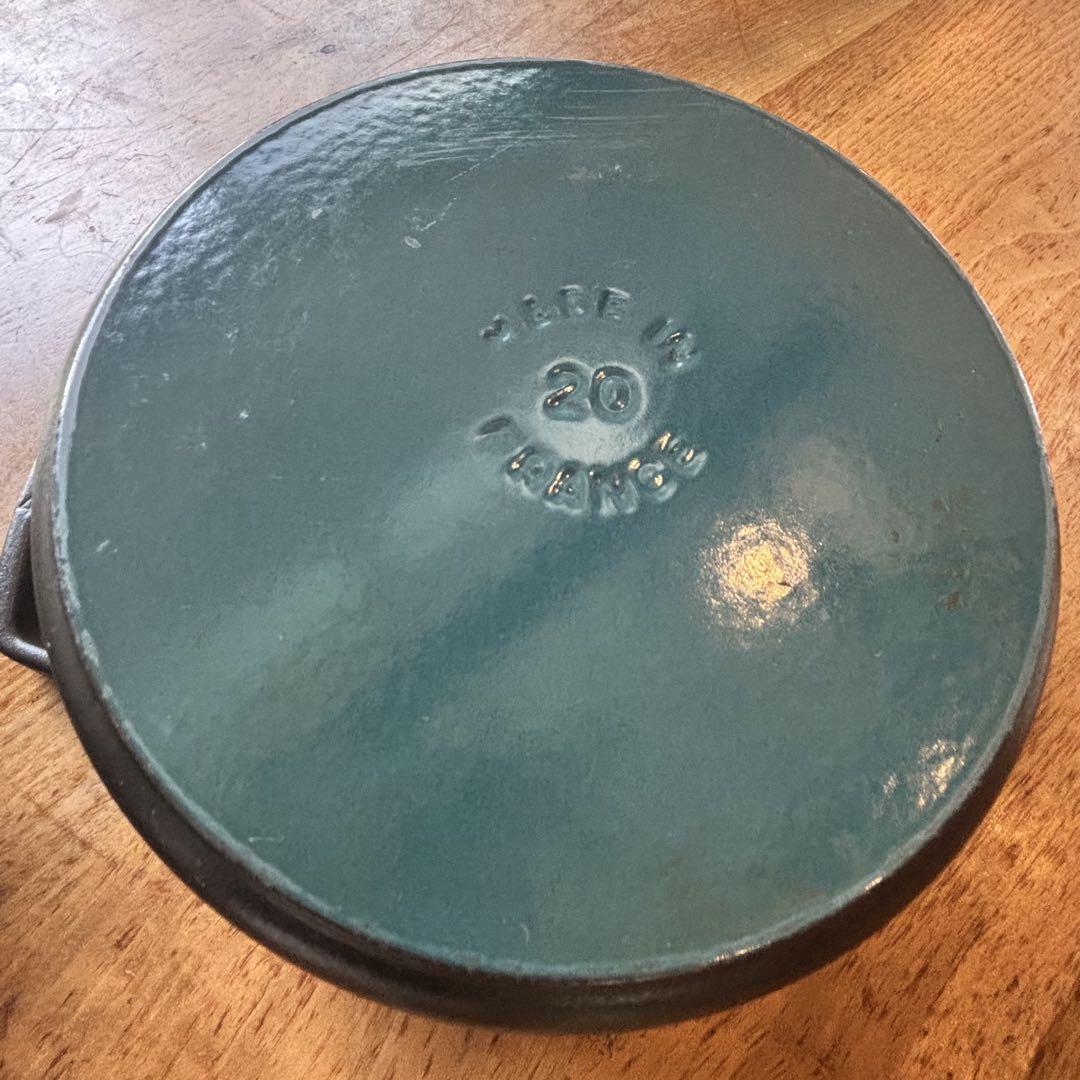 STAUB 両手鍋 20cm 黒 ピコココット フランス　鋳鉄