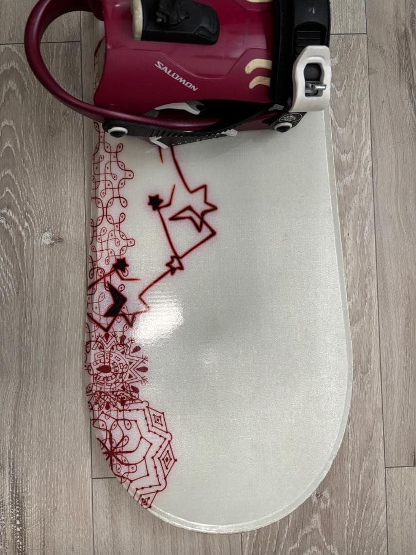 SALOMON スノーボードIVY 144 & ビンディングANTIDOTE