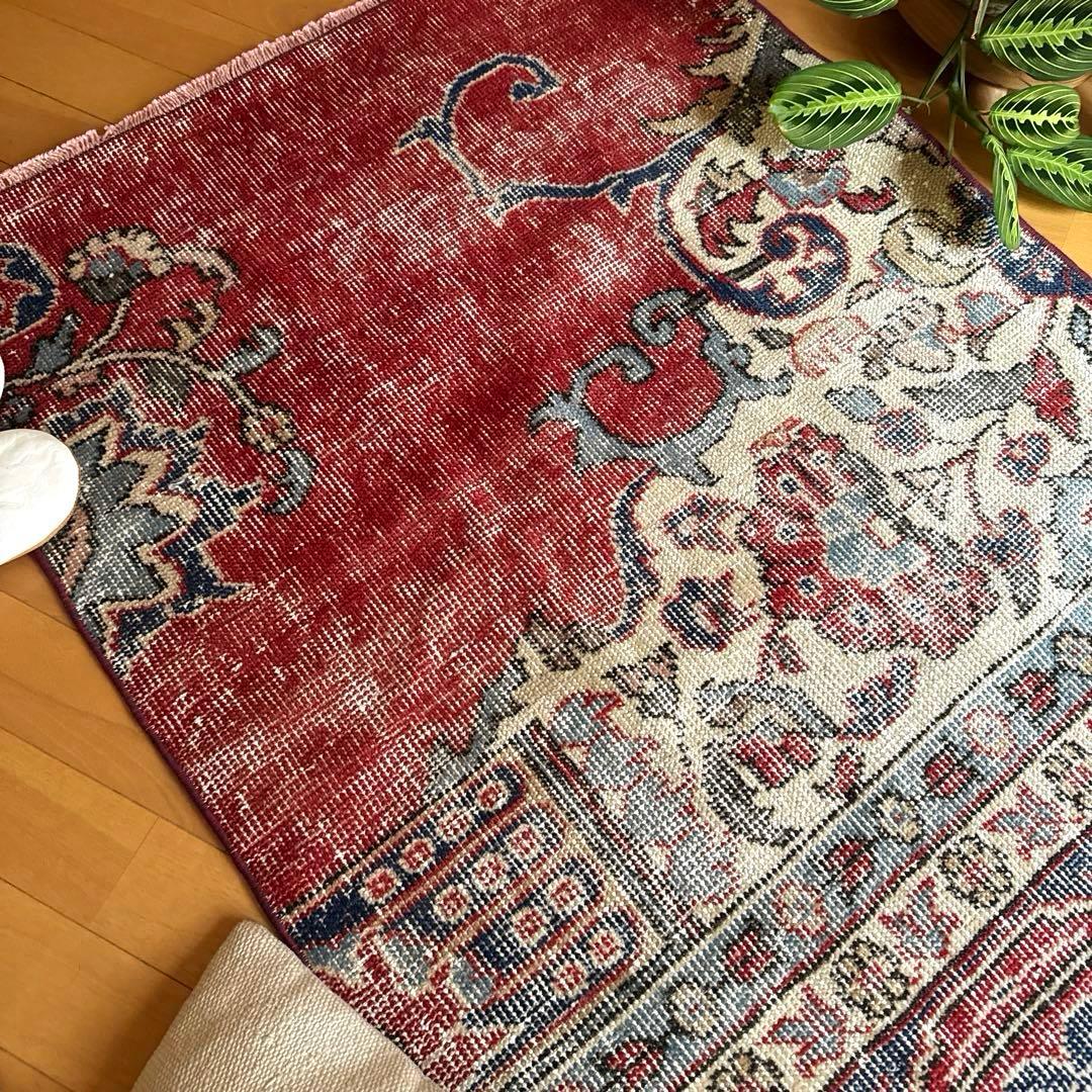 78×115アンティークレッド　ボタニカル　トルコヴィンテージラグ