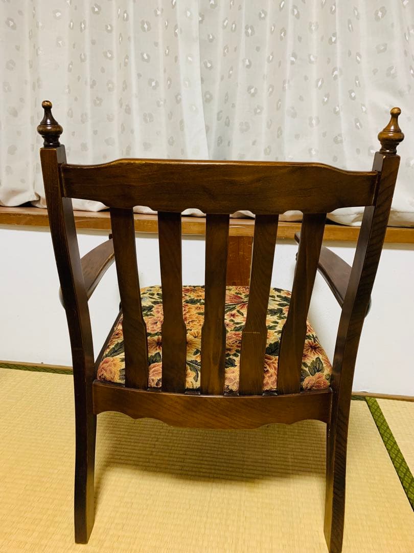 レトロ アンティーク センターテーブルセットの椅子①
