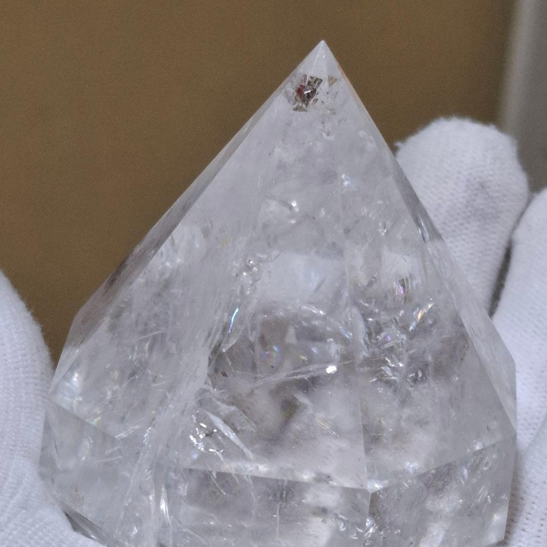 天然石✨️水晶　ダイヤモンド型✨️虹キラキラ　台座付き