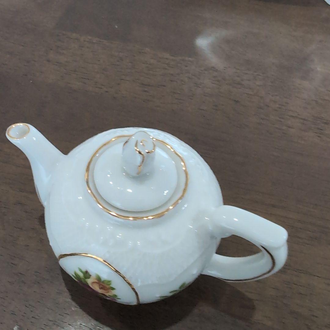 【訳あり】ロイヤル・アルバート　ミニチュアティーセット