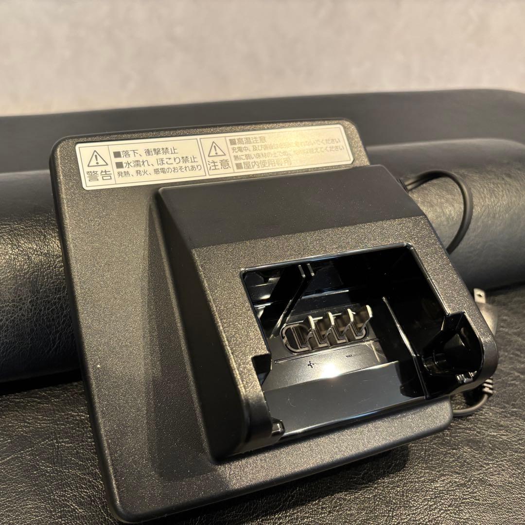 【美品】Panasonic 電動自転車用バッテリー充電器 NKJ075Z1