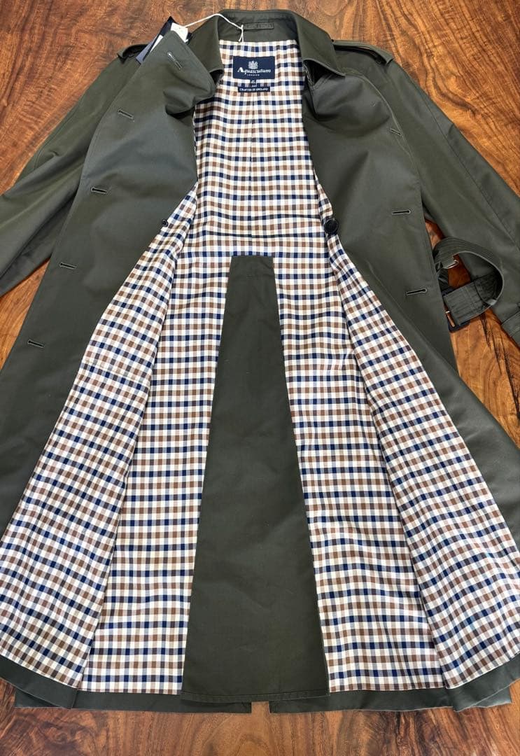 Aquascutum アクアスキュータム　英国製 トレンチコート