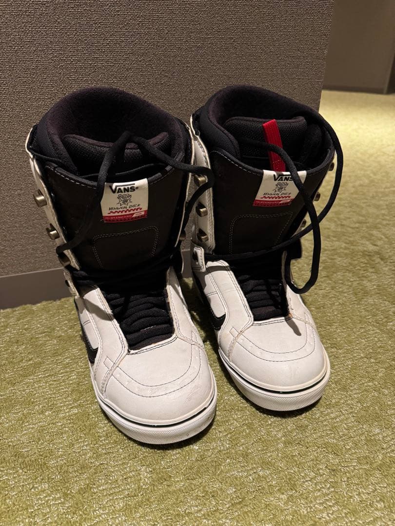 え*つ様 VANS スノーボードブーツ HI-STANDARD OGホワイト 2