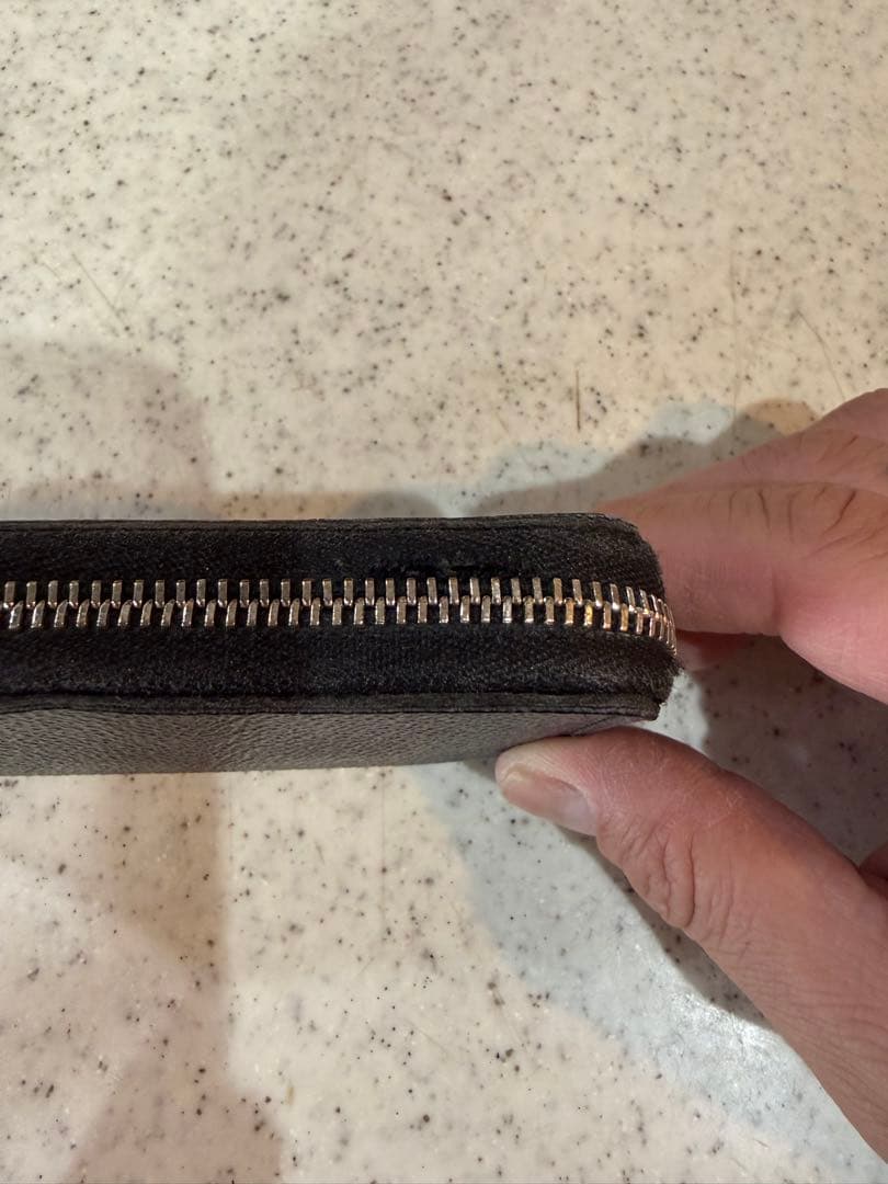 ルイヴィトン ケース ダミエ グラフィット