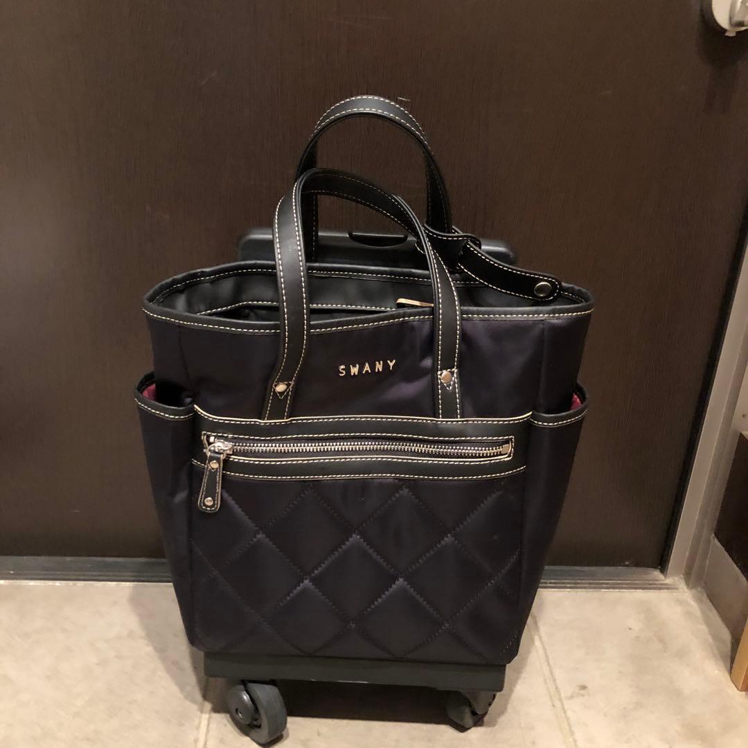 SWANY ブラック キルティング キャリーケース