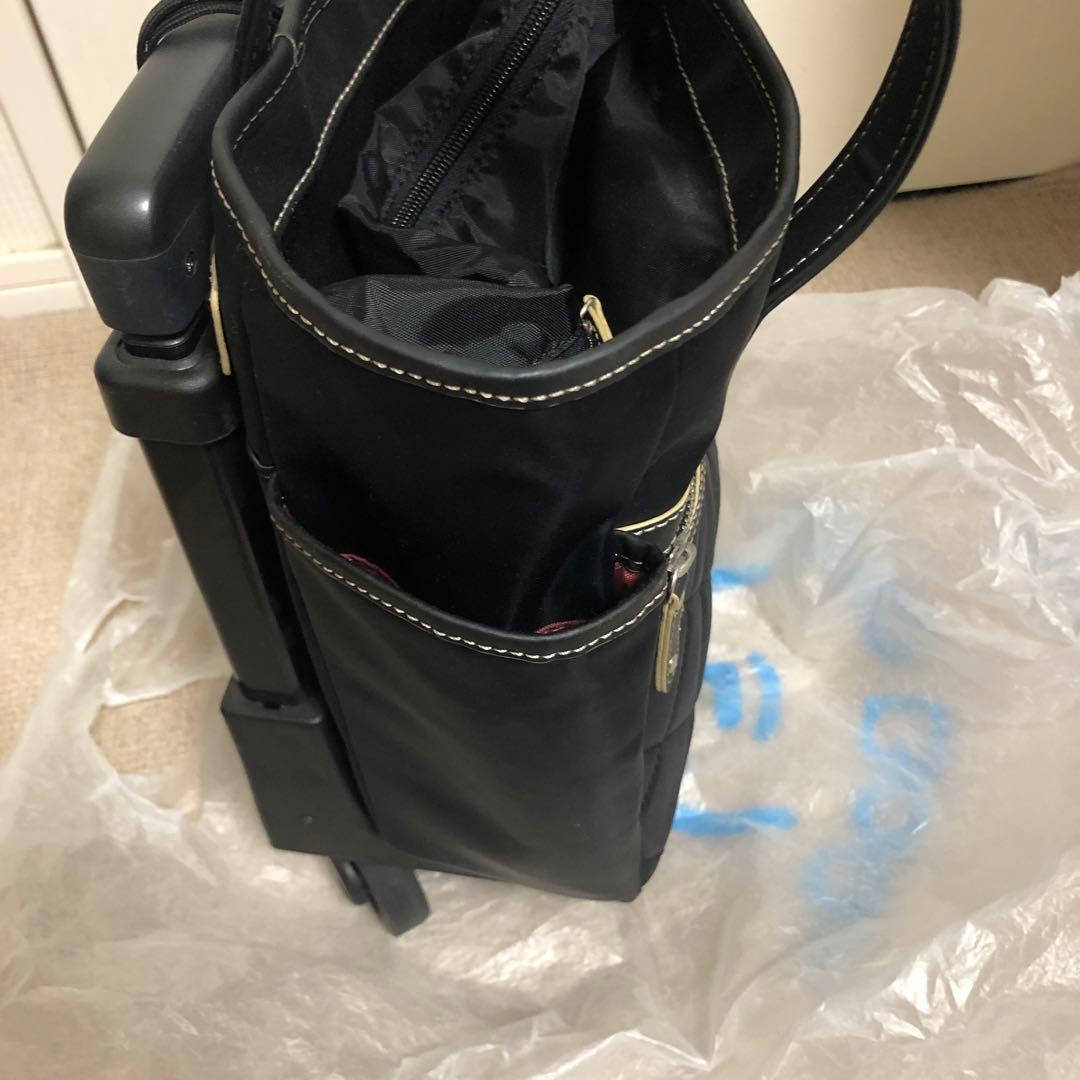 SWANY ブラック キルティング キャリーケース