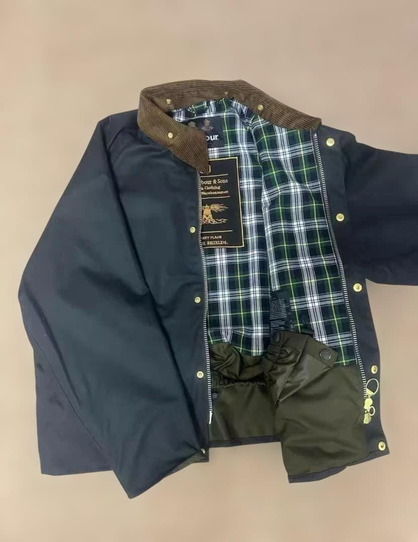 Barbour 130周年記念モデル「TRANSPORT JACKET」 38