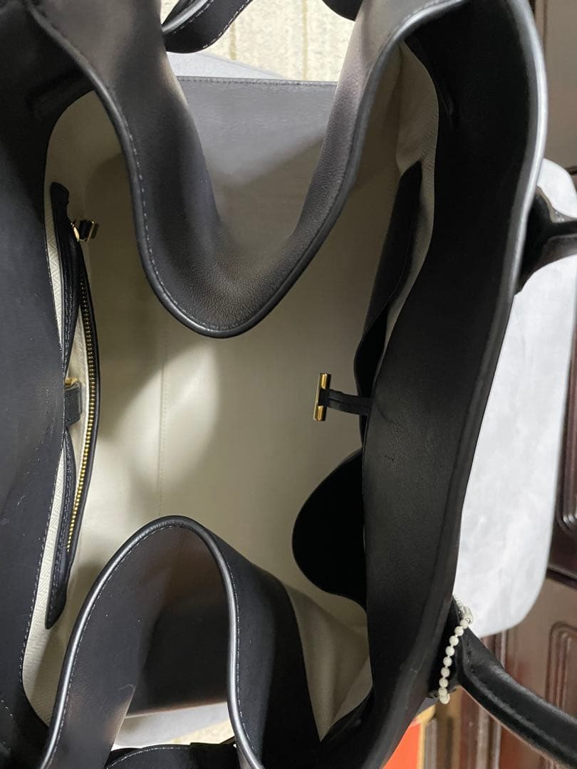 THE ROW Margaux 15 サドルレザー