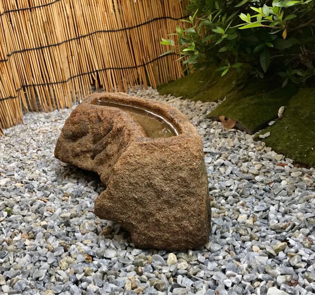 【天然自然石・石鉢・多肉植物鉢・コケ鉢・小品盆栽鉢・寄せ植え鉢・山野草鉢】庭石