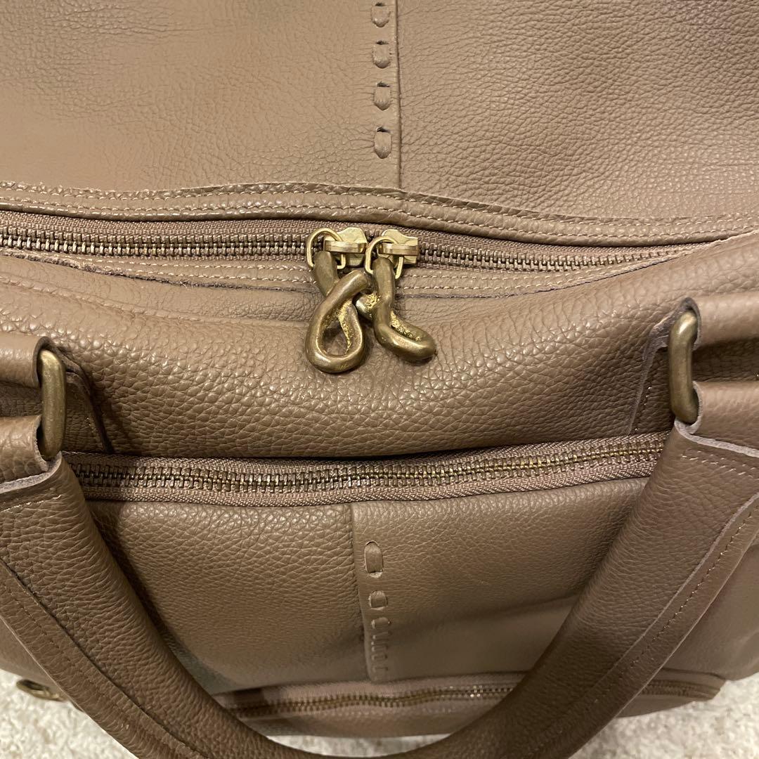 Magnu ボストンバック　Magnu美品 エルメスで使用されてる革