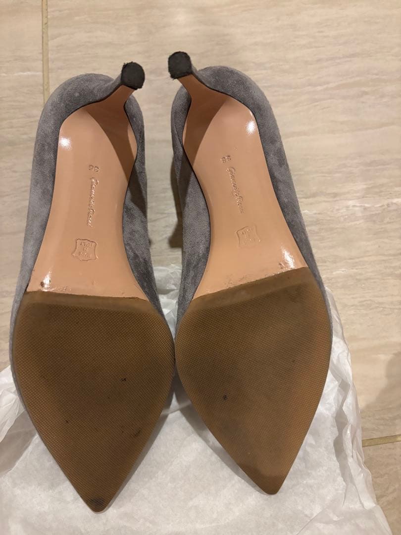 Gianvito Rossi グレー ハイヒールパンプス