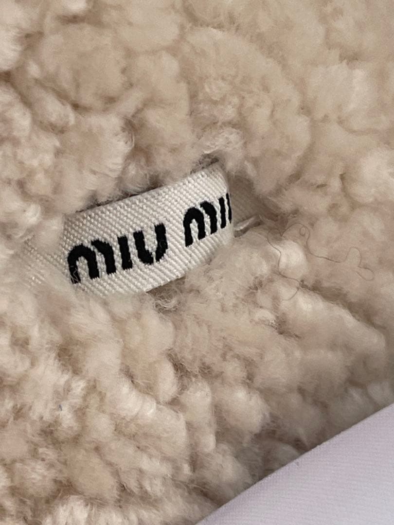 miu miu フリース耳あて ホワイト正規品