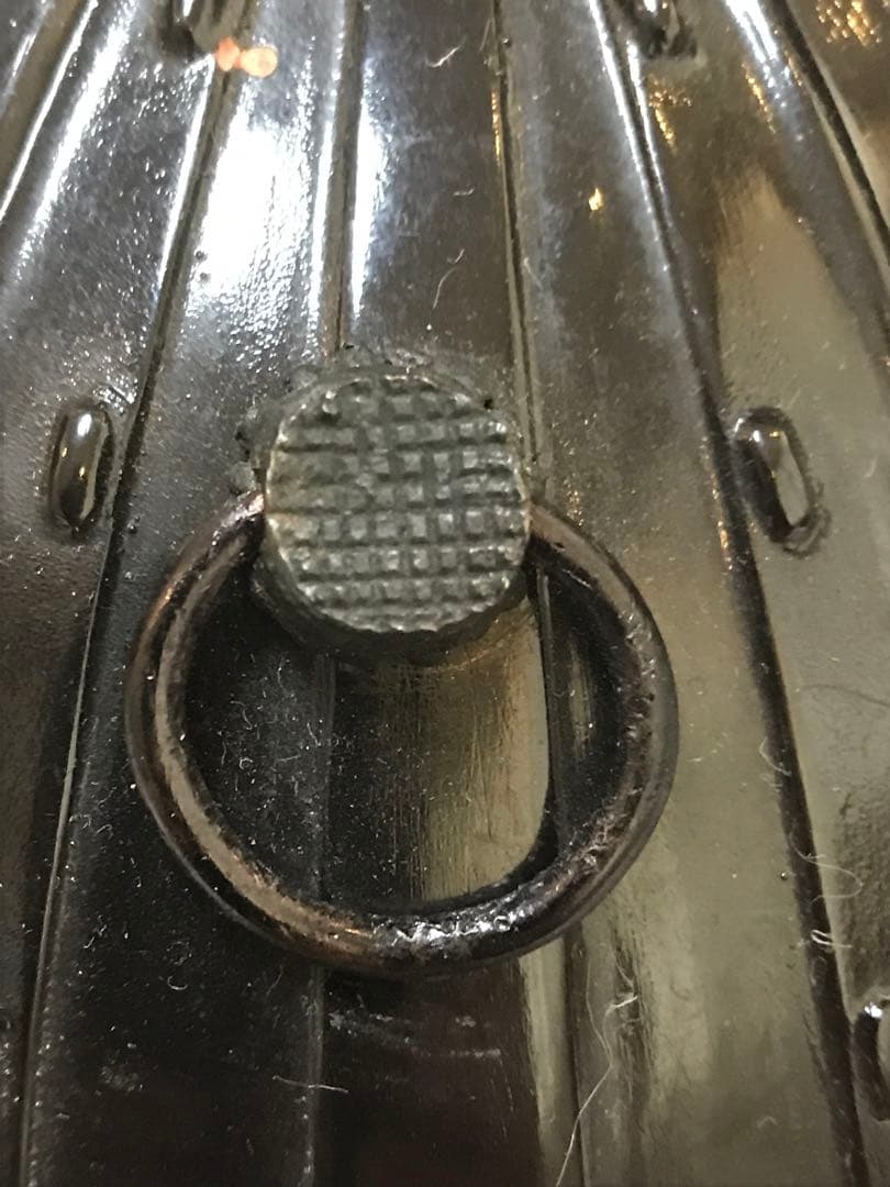 陣笠　丸に違い鷹の羽紋