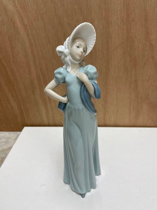 リヤドロ　姉妹会社ナオ　フィギュリン