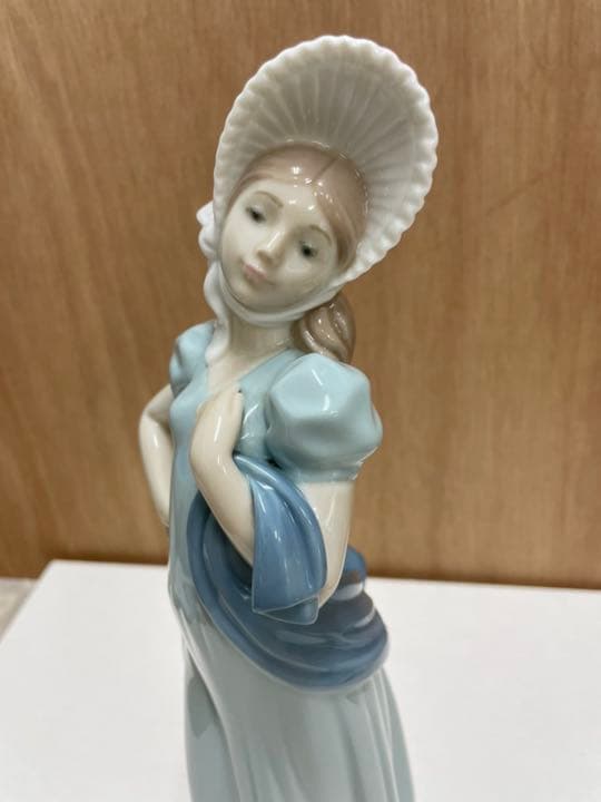 リヤドロ　姉妹会社ナオ　フィギュリン