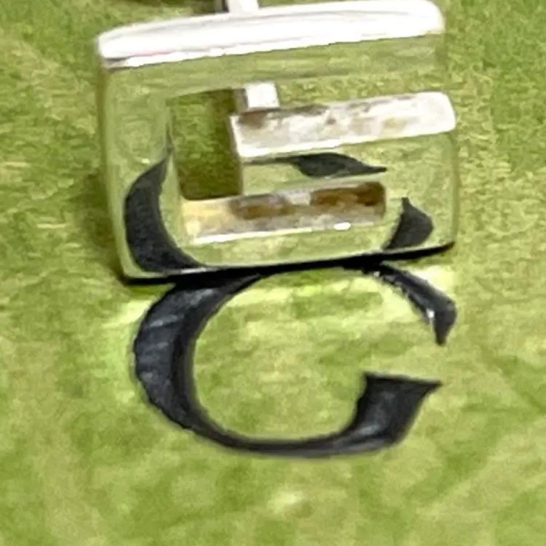 GUCCIグッチ　スクエアGピアス片耳　K18WG Gロゴ　メンズ/レディース