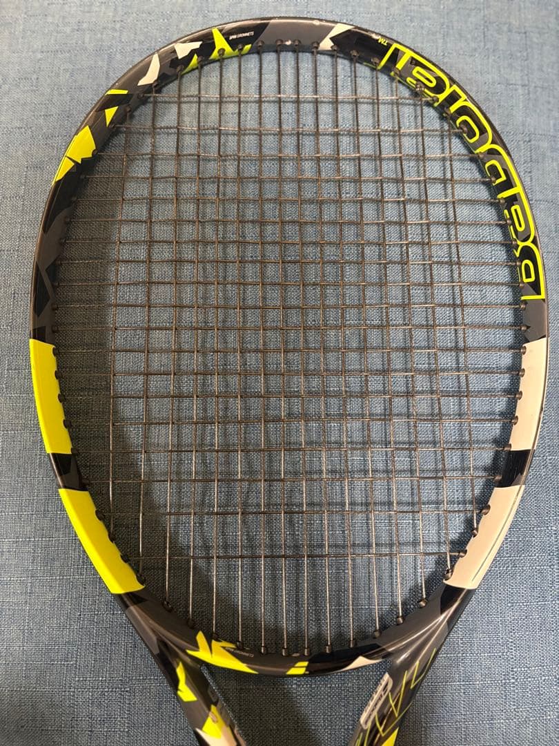 バボラ ピュアアエロ2022 テニスラケット