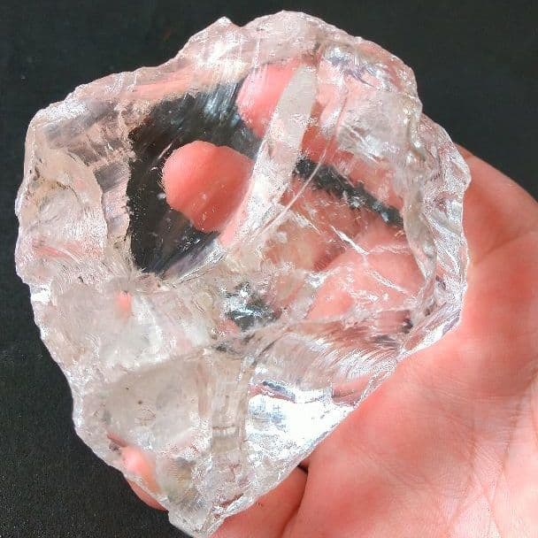 最終値下げ 銑-⑪【虹 高透明 かっこみ水晶 】91✖️87✖️58㍉