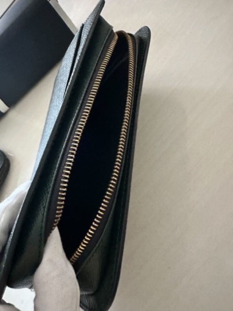 Louis Vuitton ダークグリーン レザー 長財布