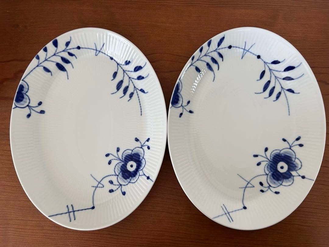 ブルーフルーテッド　メガ　オーバル　ディープ　2枚