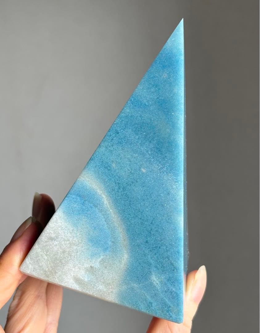 高品質　トロレアイト　BIG ピラミッド　天然石