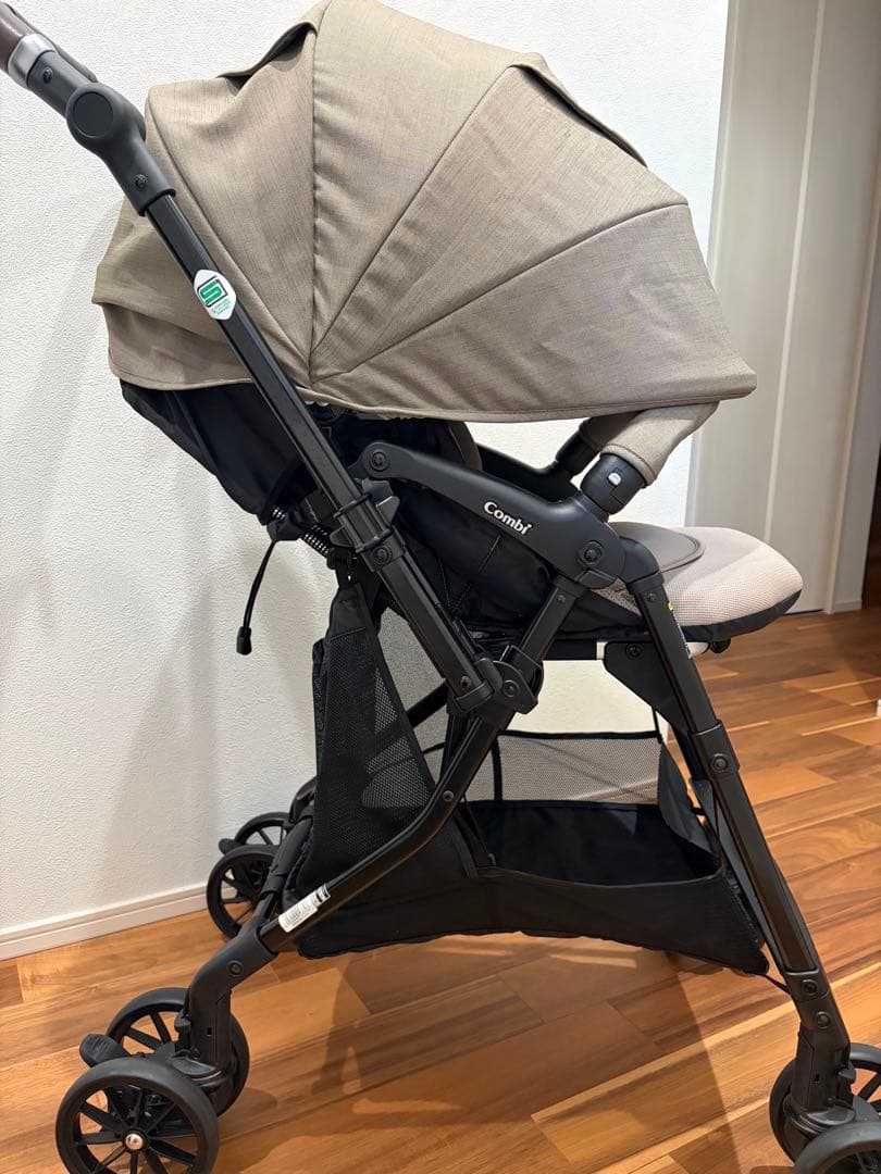 美品★combiスゴカル plus エッグショック HZ グレージュ ベビーカー