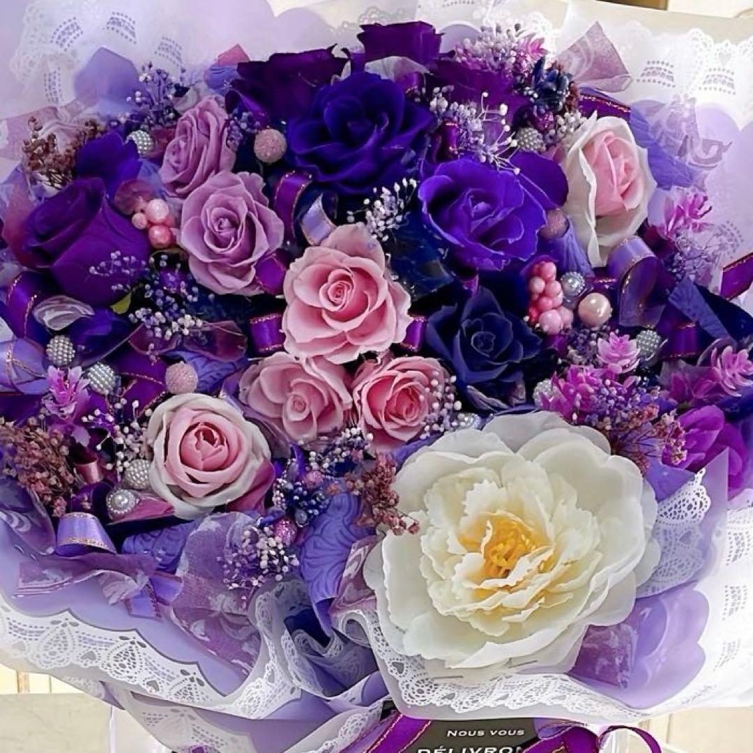 ✨可愛い✨ボリュームのある花束✨ピンク系ミックスバラプリザ＆アーティフィシャル✨