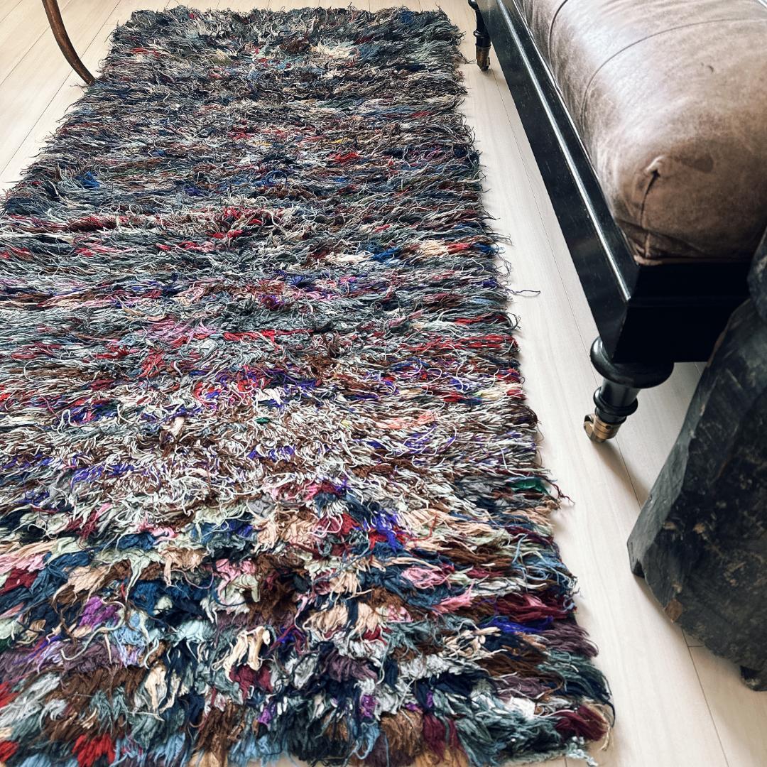 モロッコ製ヴィンテージラグ148 グレー ブルー ピンク パープル ブラウン