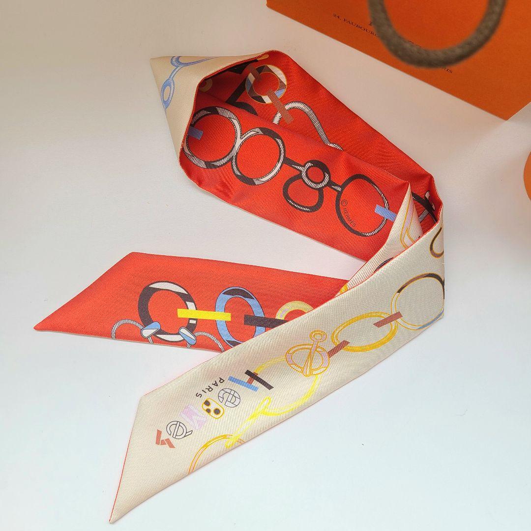 HERMES エルメス ツイリー ド レ ブックル