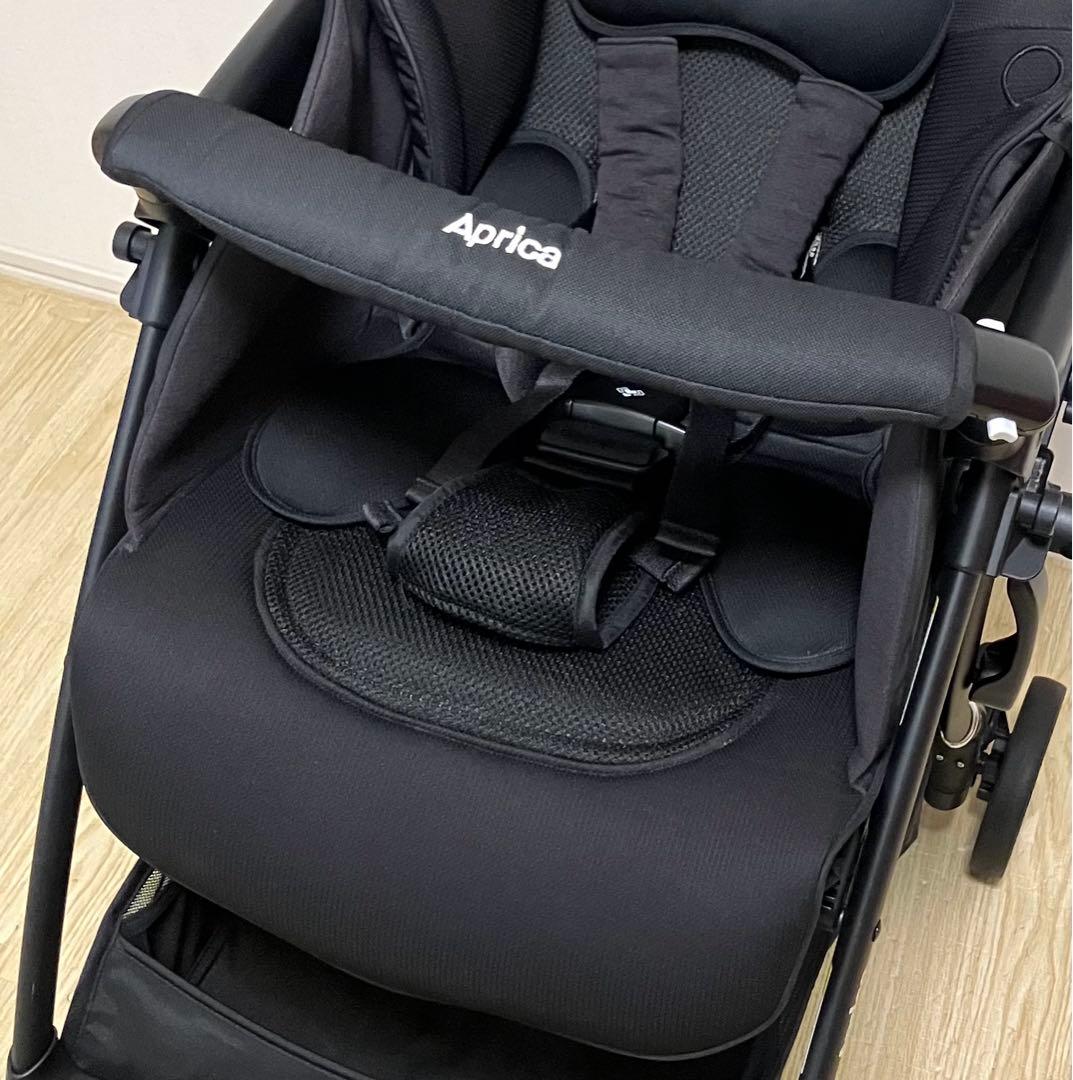 極美品 送料無料Aprica ラクーナクッションフリーAC A型ベビーカー