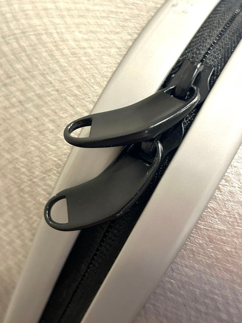 【国内未発売品】サムソナイト クロノライト四輪軽量スーツケース 92Lゴールド