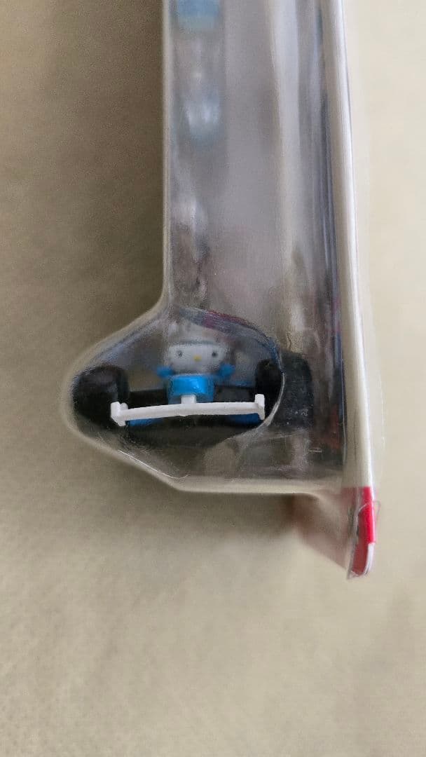 ご当地ハローキティ　サーキットバージョン　ストラップ