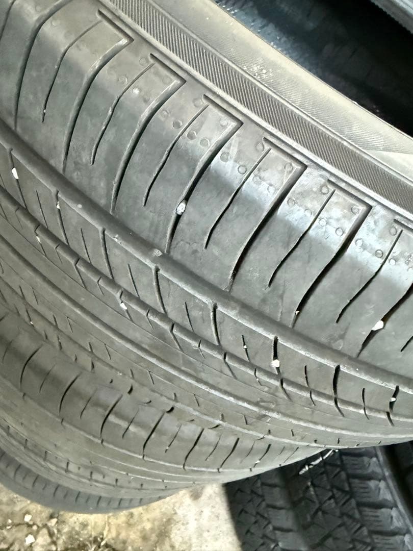 225/55R18 バリ山　走行少なめ　ワンシーズン
