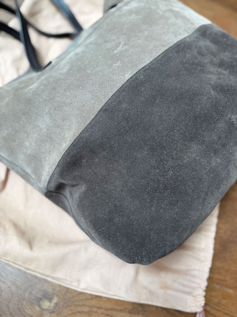 miumiu スエード トートバッグ グレー/ブラック