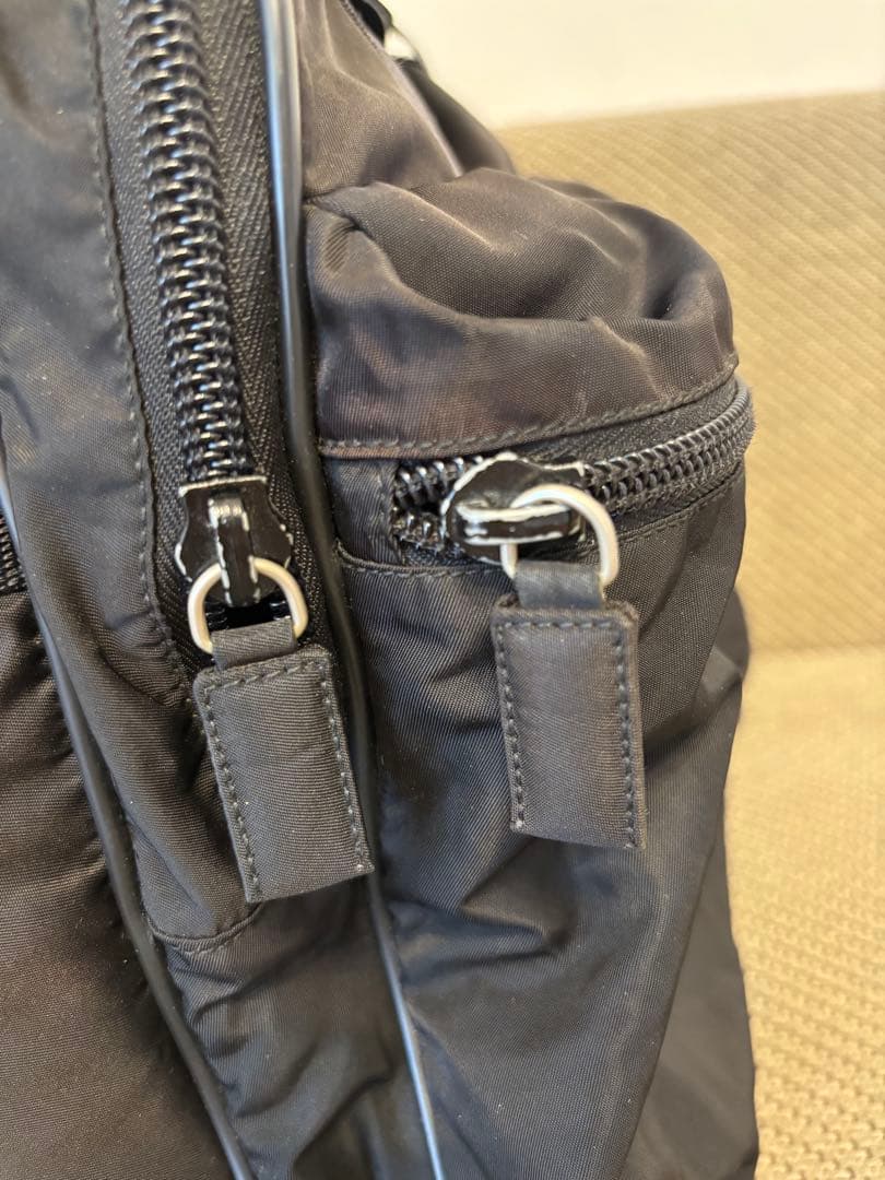 PRADA ブラック ボストンバッグ　ビジネスバッグ