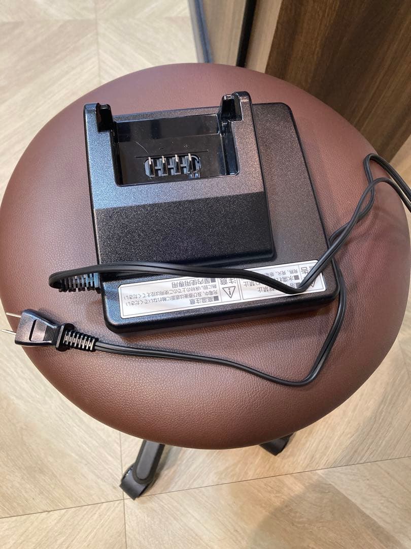 Panasonic 電動自転車用充電器 NK-J07S15A