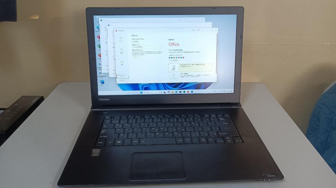 美品ノートパソコンTOSHIBA第五世代Core i5 SSD128メモリ8G