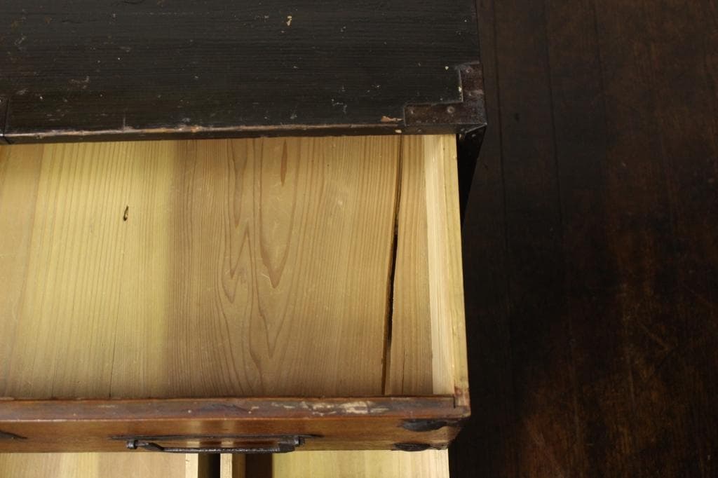 栗の木 使いこまれた風合いが良い時代箪笥 収納/古家具/明治/チェスト/和家具